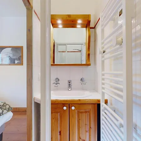 & 6 P, With Pool Apartment
