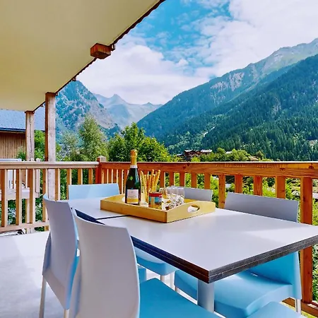 & 6 P, With Pool Apartment