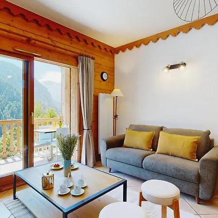 & 6 P, With Pool Apartment La Plagne